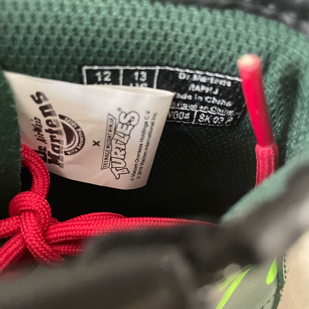 Doc Dr Martens Air Wair Boots Teenage Mutant Ninja Turtle TMNT KIDS 13 Raphael - Picture 15 of 16